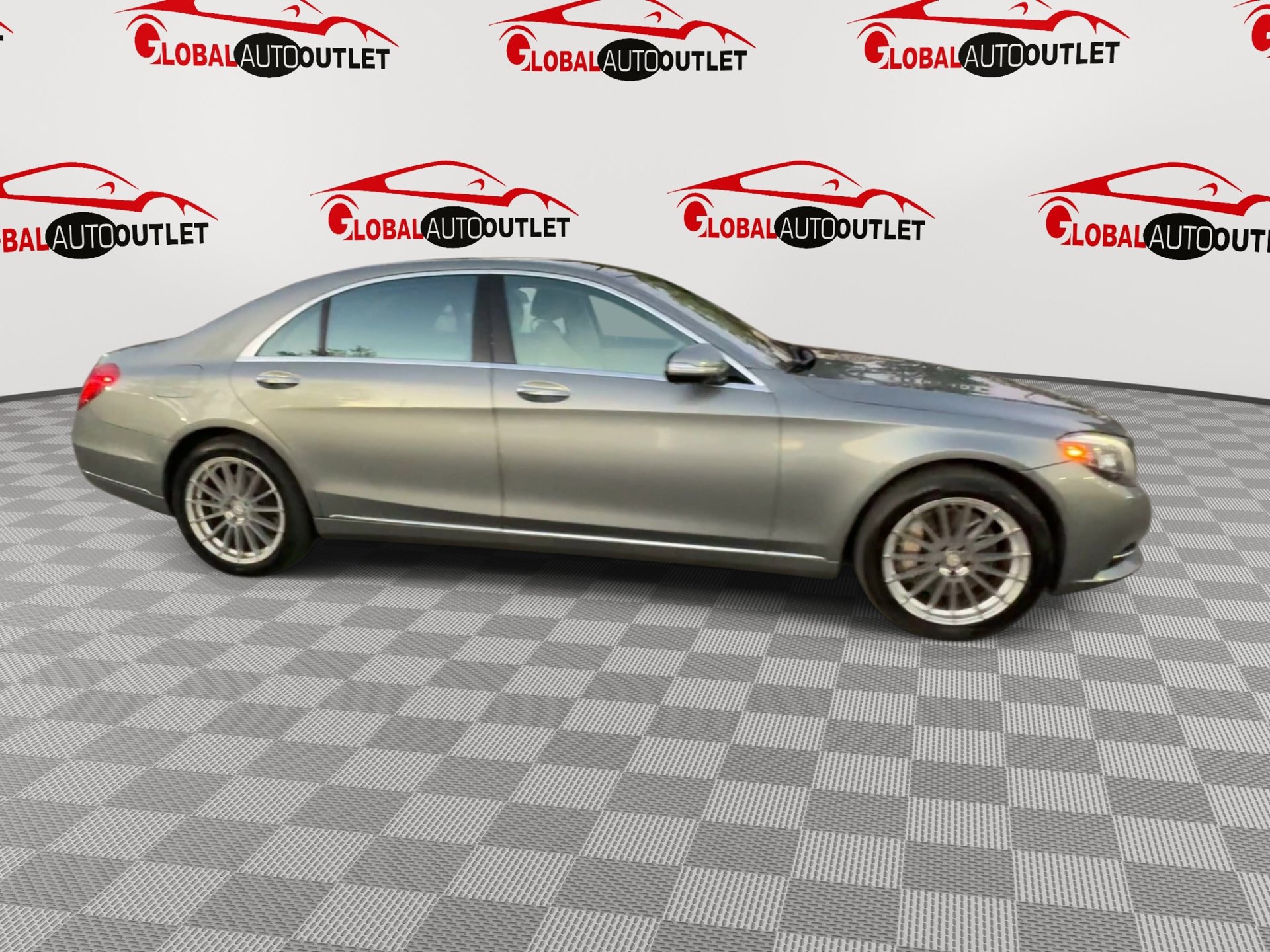 Used 2015 Mercedes-Benz S 550 Sedan w/ Premium 1 Package image 2