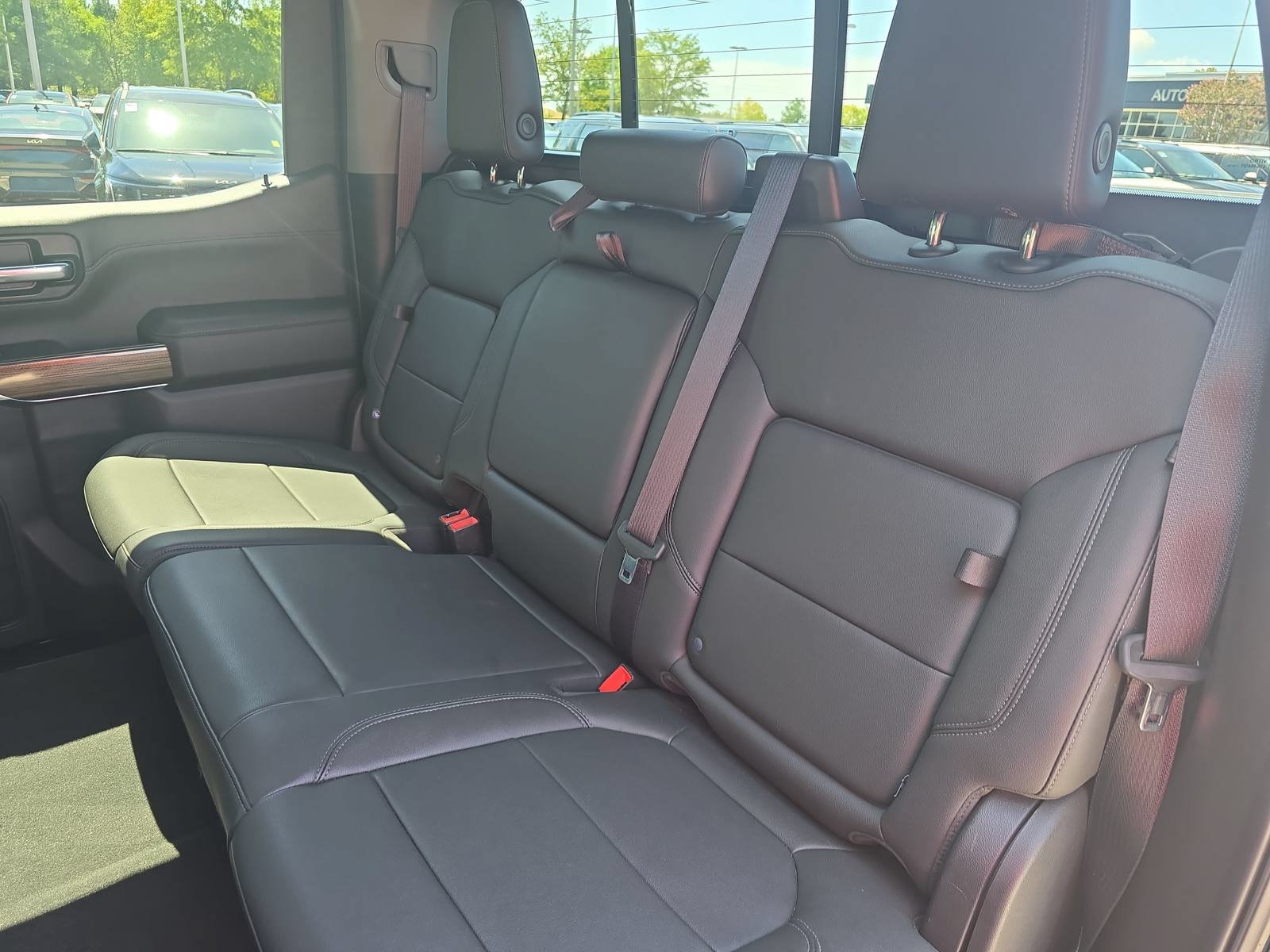 Used 2021 Chevrolet Silverado 1500 LT Trail Boss w/ Convenience Package II AWD/4WD image 13