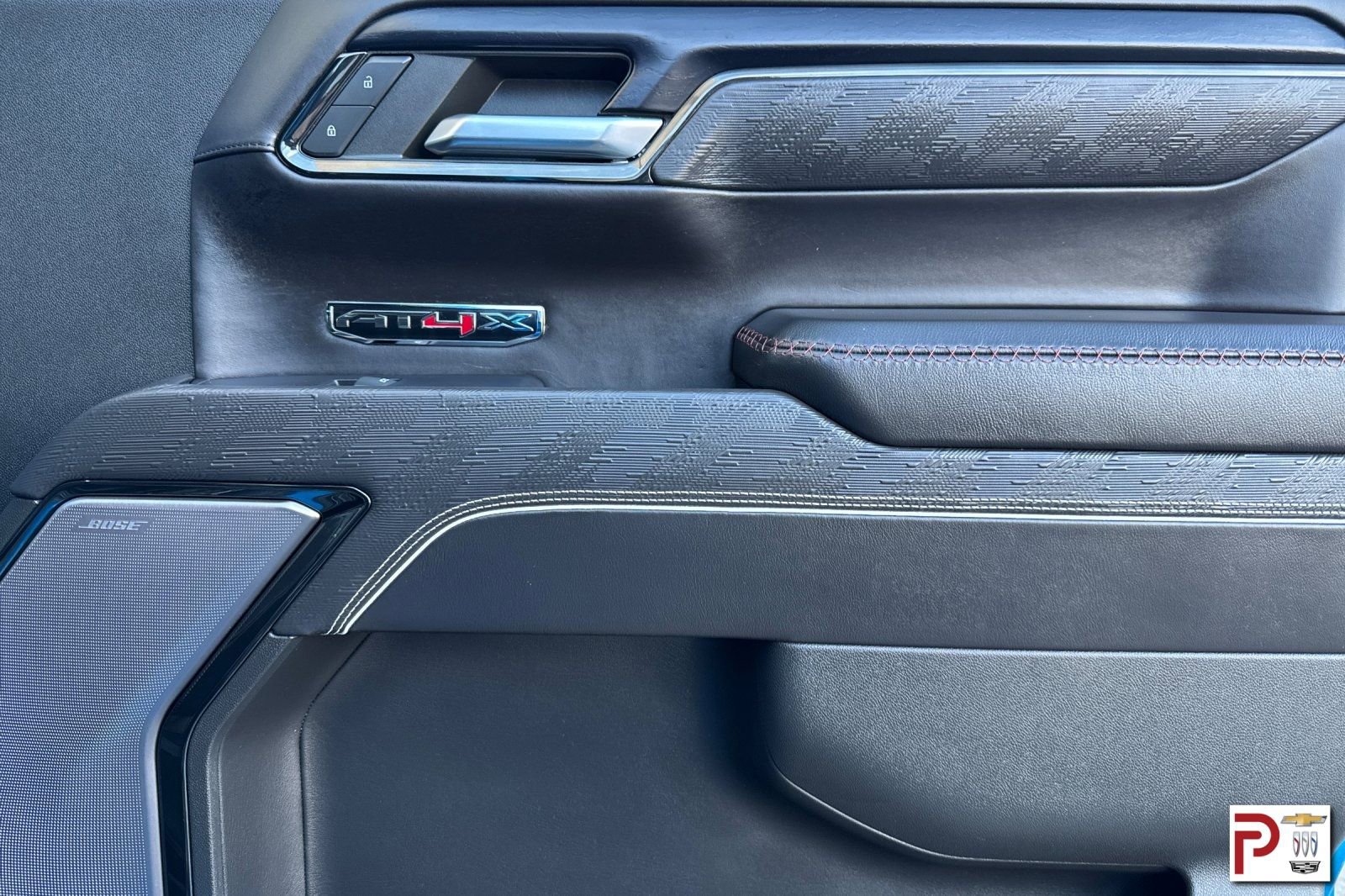 Used 2022 GMC Sierra 1500 AT4X image 19