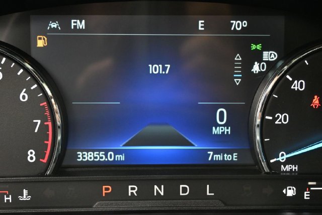 Used 2023 Ford Explorer XLT w/ XLT Sport Appearance Package AWD/4WD image 13