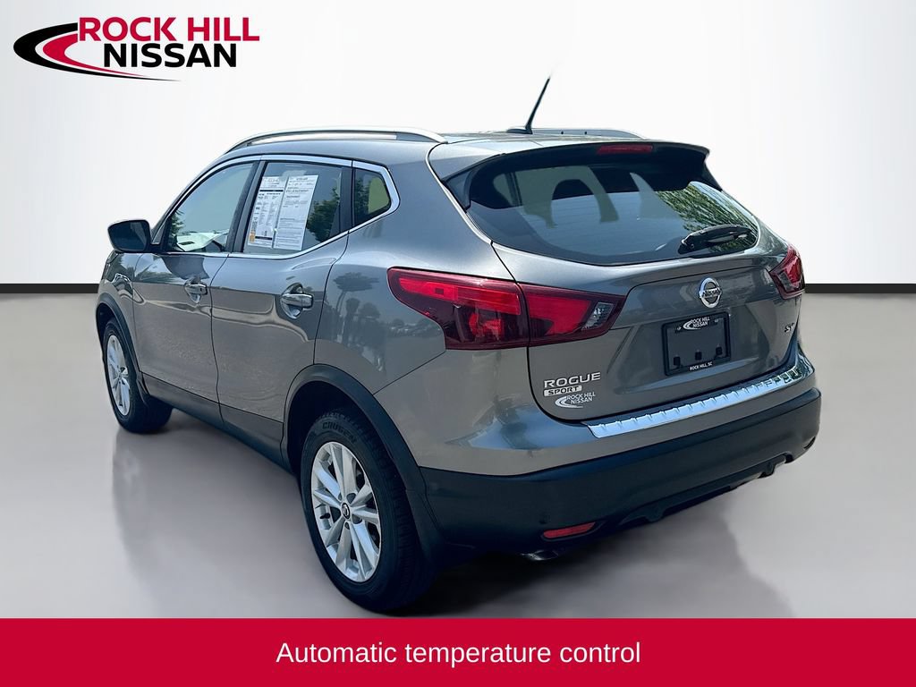 Used 2019 Nissan Rogue Sport SV w/ Technology Package FWD image 5