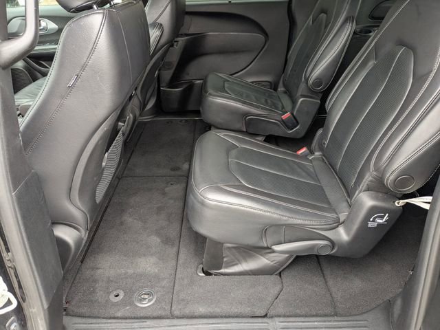 Certified 2022 Chrysler Pacifica Touring-L w/ S Appearance Package AWD/4WD image 22