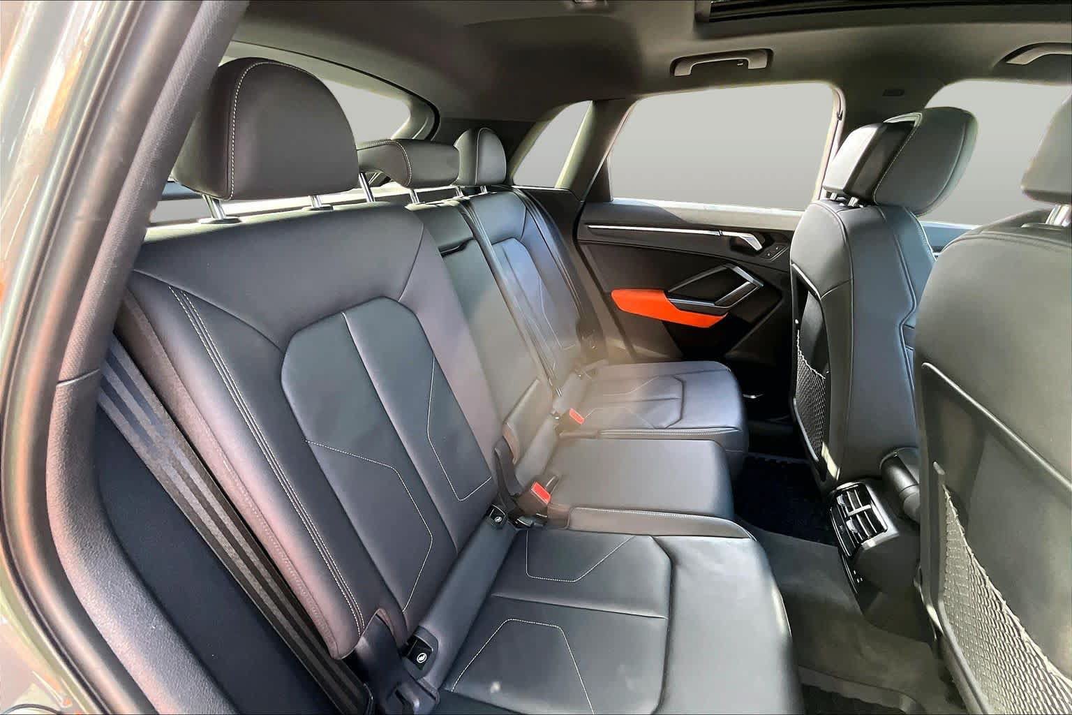 Used 2019 Audi Q3 2.0T Premium Plus w/ Premium Plus Package AWD/4WD image 21