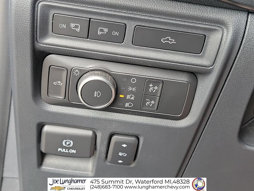 New 2026 Chevrolet Silverado 2500 Custom w/ Custom Convenience Package AWD/4WD image 20