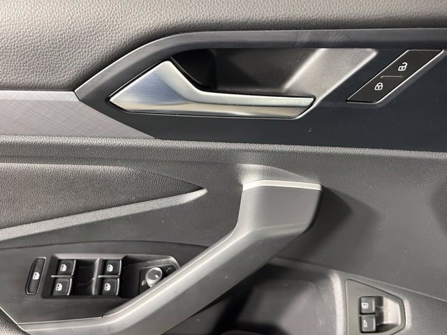 Used 2024 Volkswagen Jetta SE FWD image 19