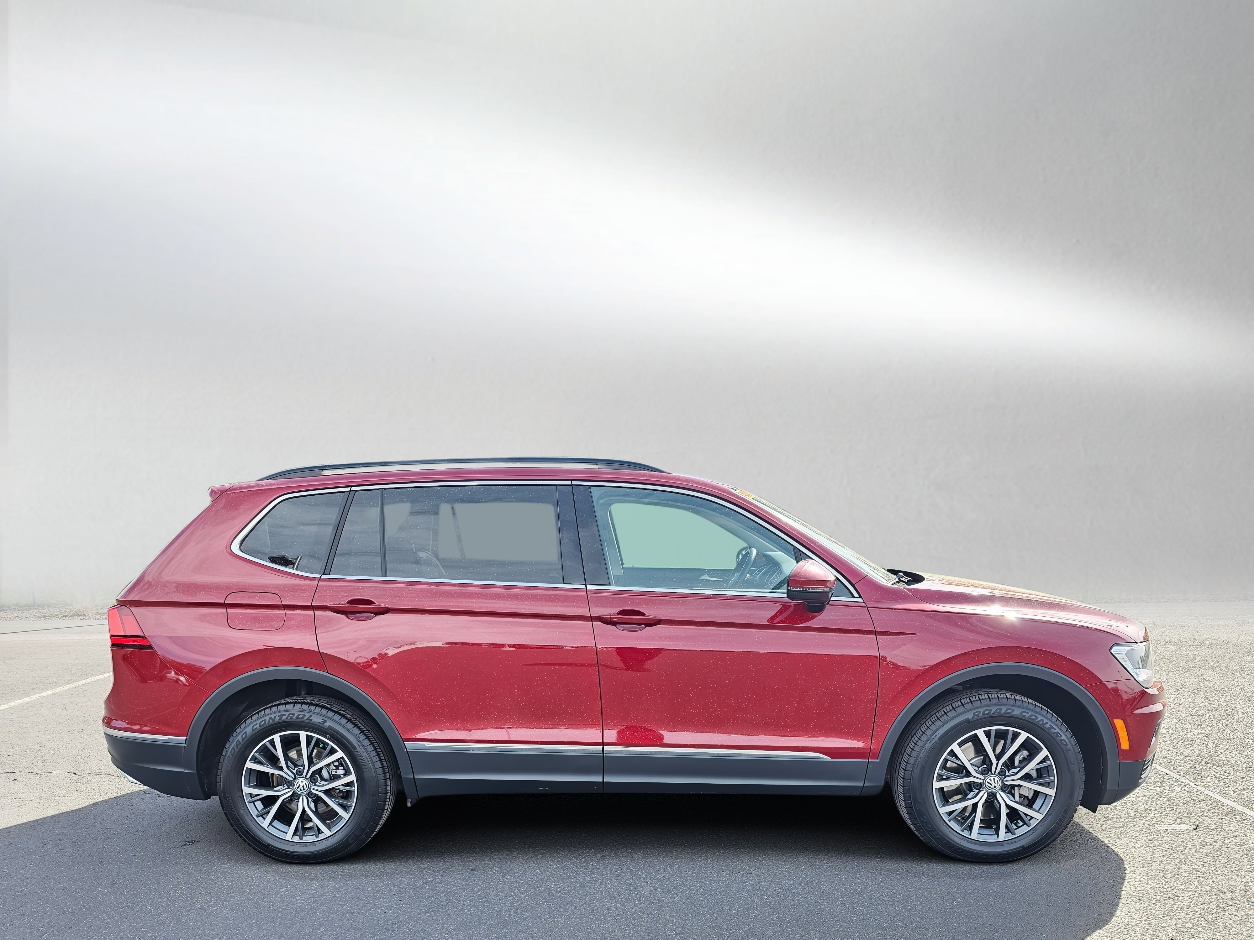 Used 2020 Volkswagen Tiguan S AWD/4WD image 5