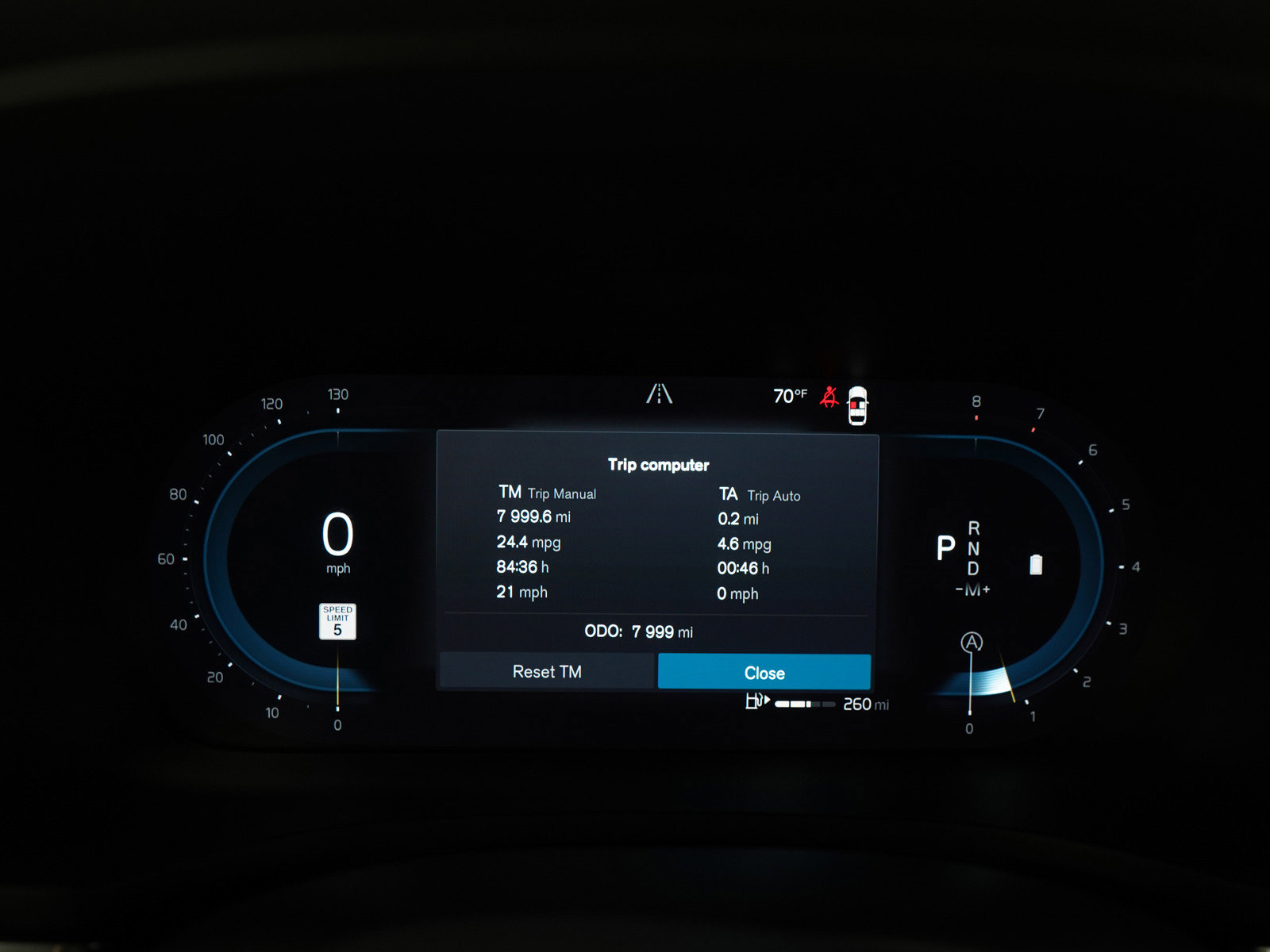 Used 2025 Volvo V60 B5 Cross Country Plus image 30