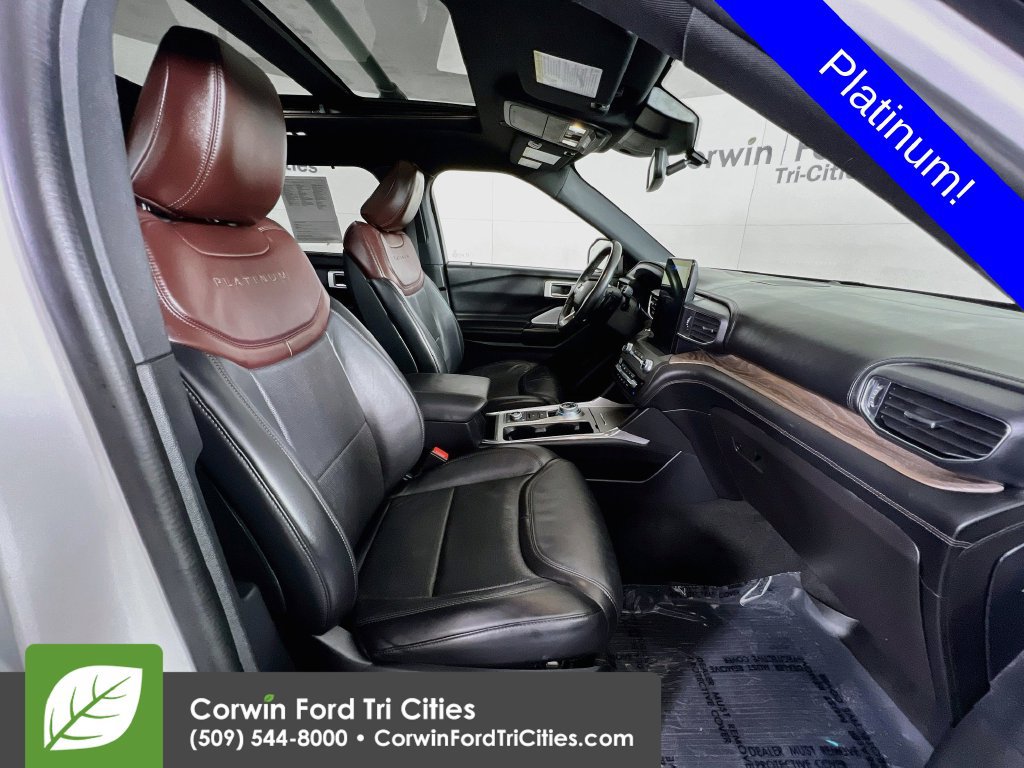 Used 2020 Ford Explorer Platinum w/ Premium Technology Package AWD/4WD image 18