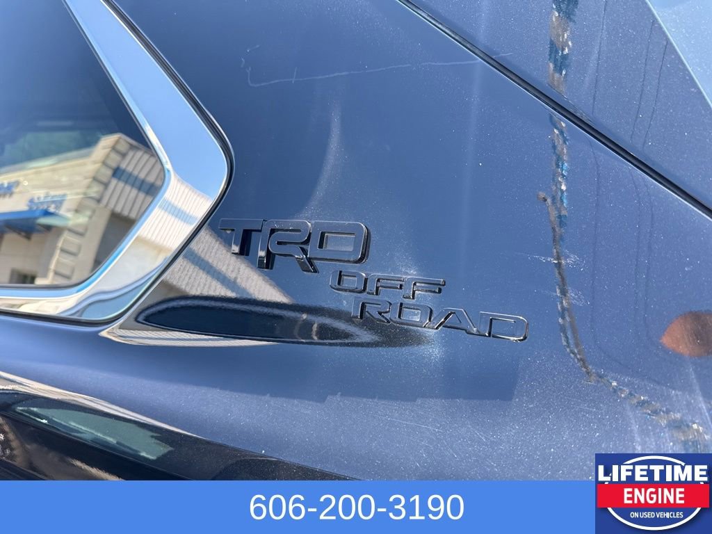 Used 2024 Toyota Sequoia 4WD image 12