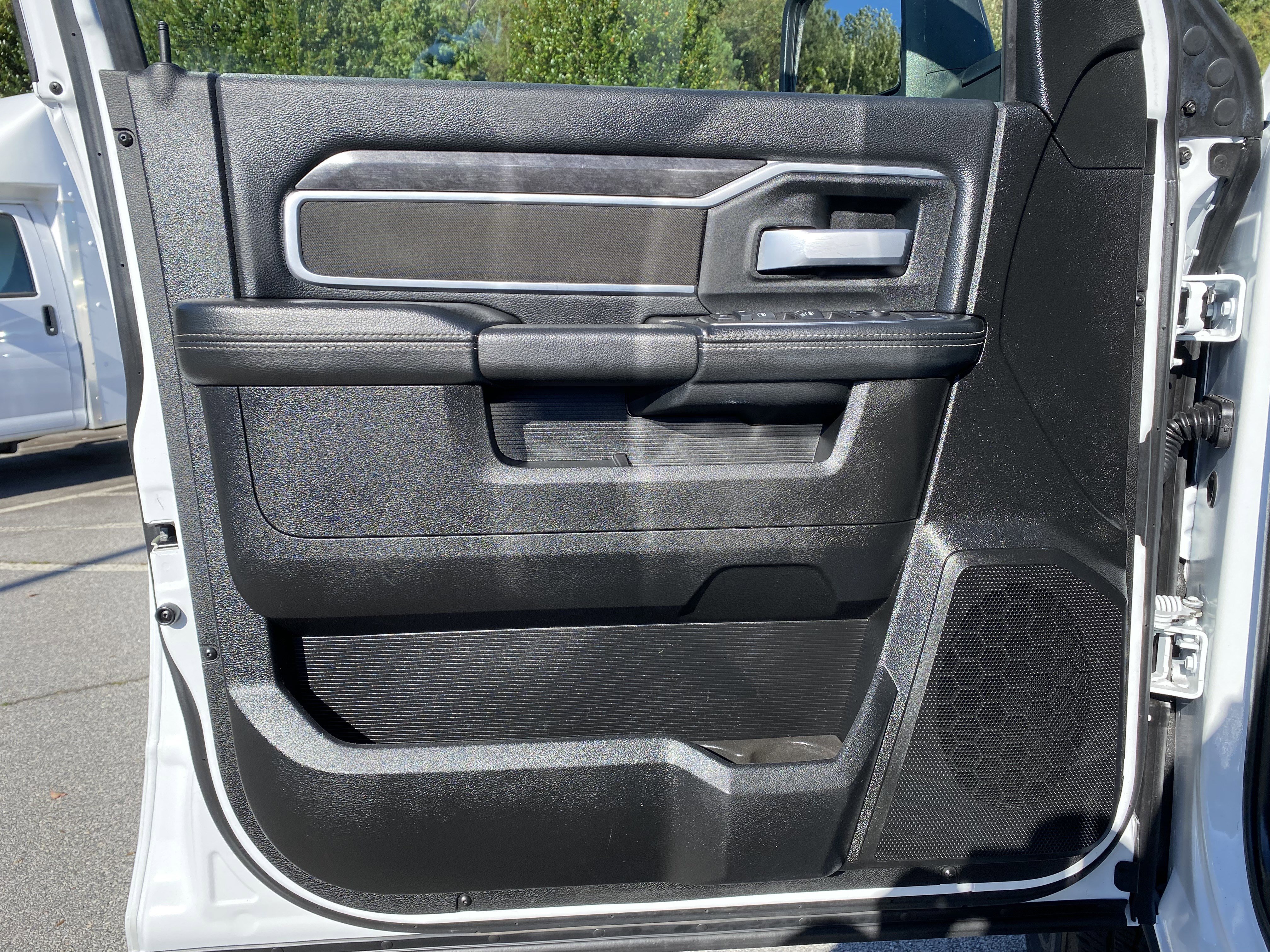 Used 2024 RAM 3500 Big Horn image 15