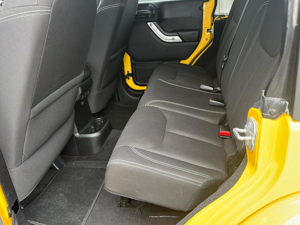 Used 2015 Jeep Wrangler Unlimited Sahara w/ Dual Top Group image 8