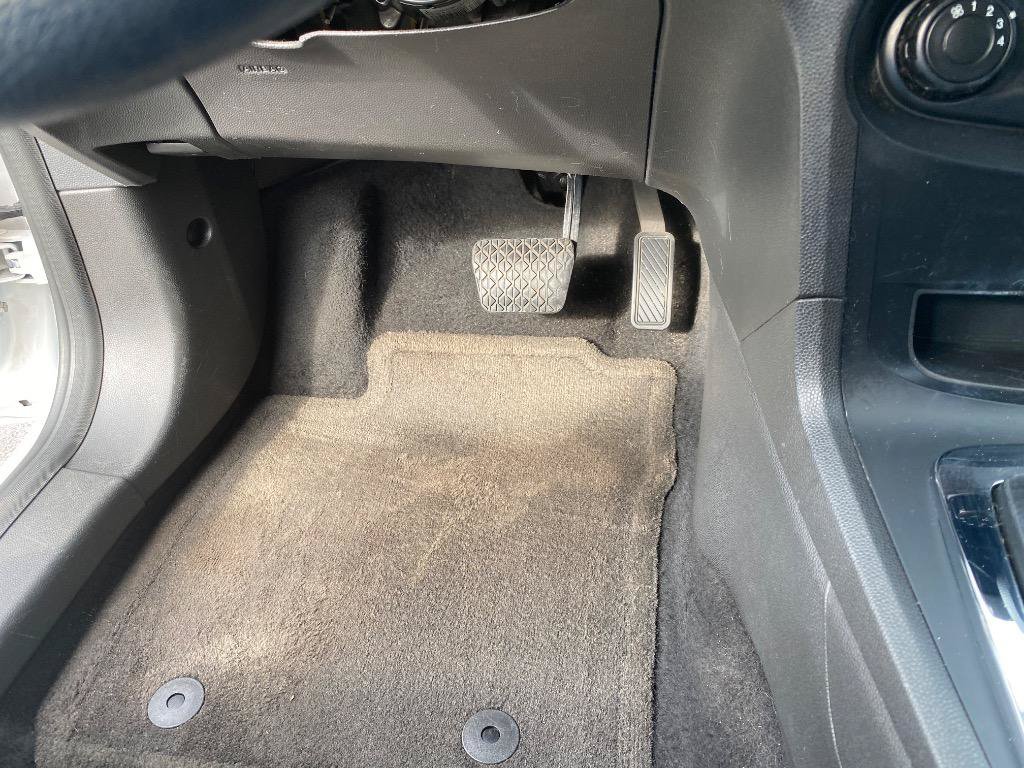 Used 2013 Ford Fiesta SE FWD image 31