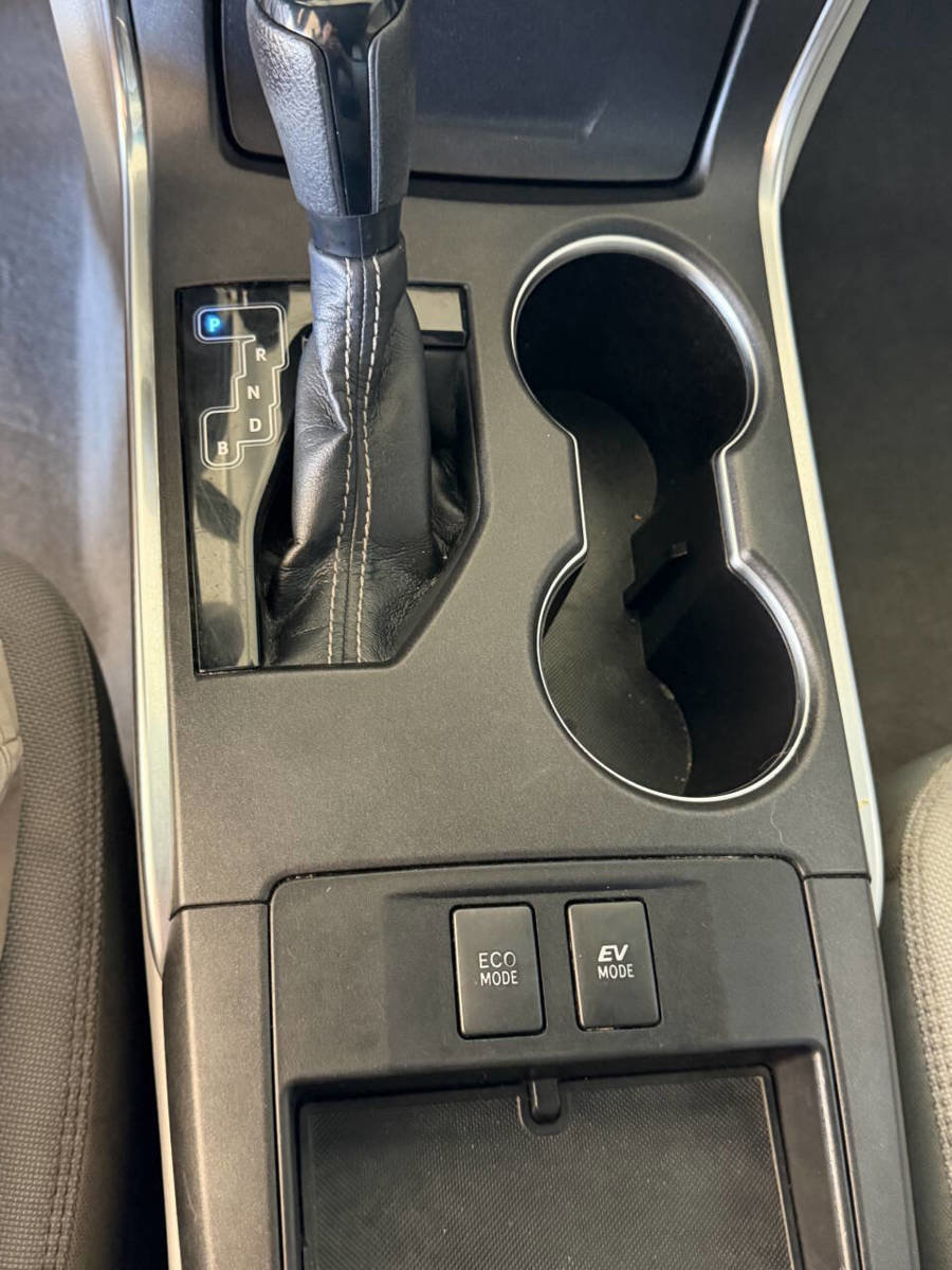 Used 2017 Toyota Camry XLE image 11