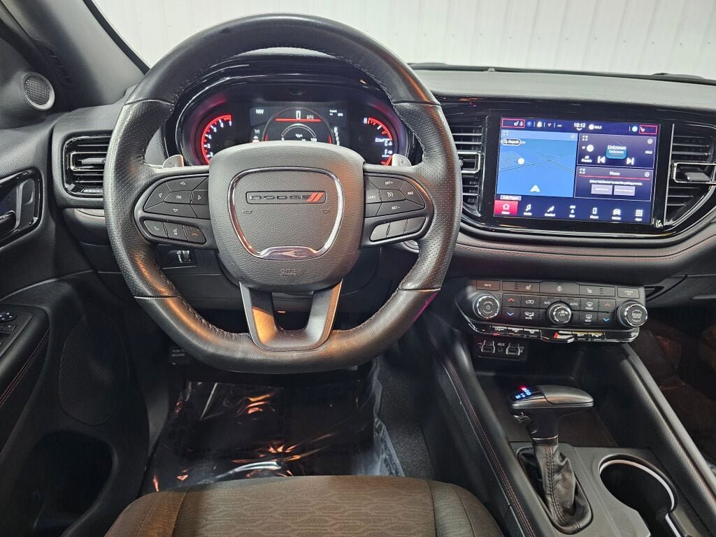 Used 2025 Dodge Durango GT AWD/4WD image 13