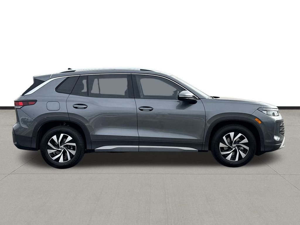New 2026 Volkswagen Tiguan S FWD image 4