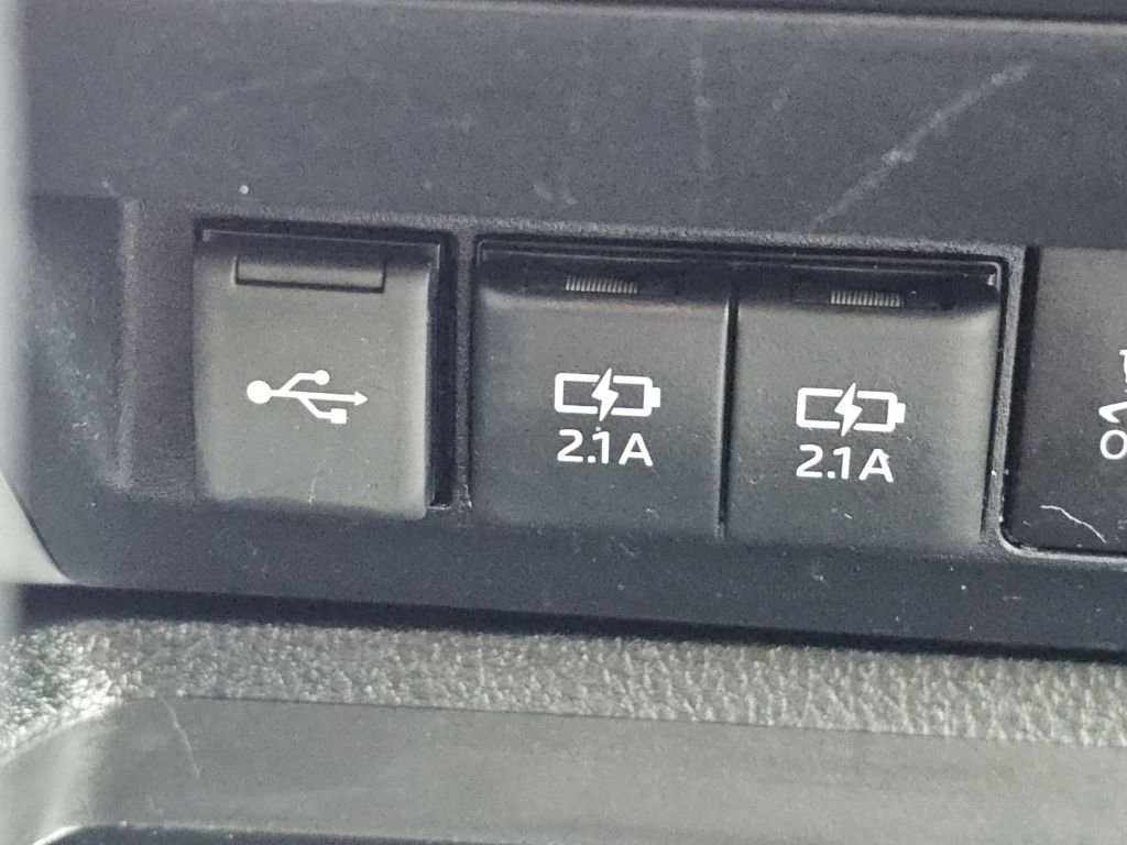 Used 2020 Toyota Tundra Limited w/ Limited Premium Package image 18