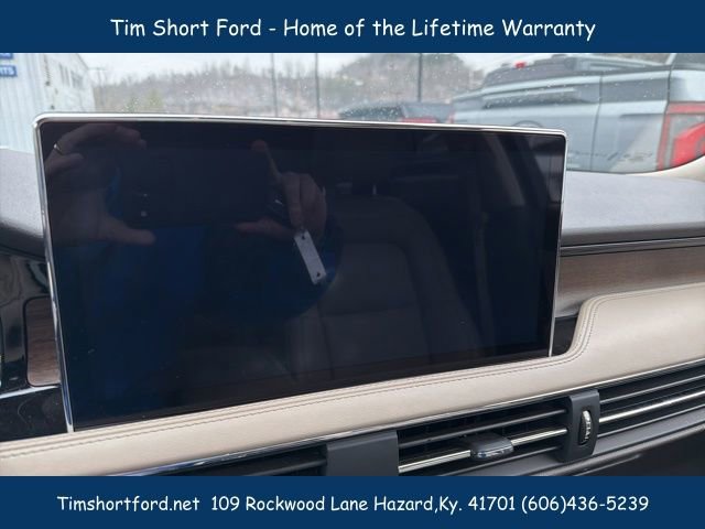 Used 2023 Lincoln Corsair Grand Touring w/ Equipment Group 301A image 12