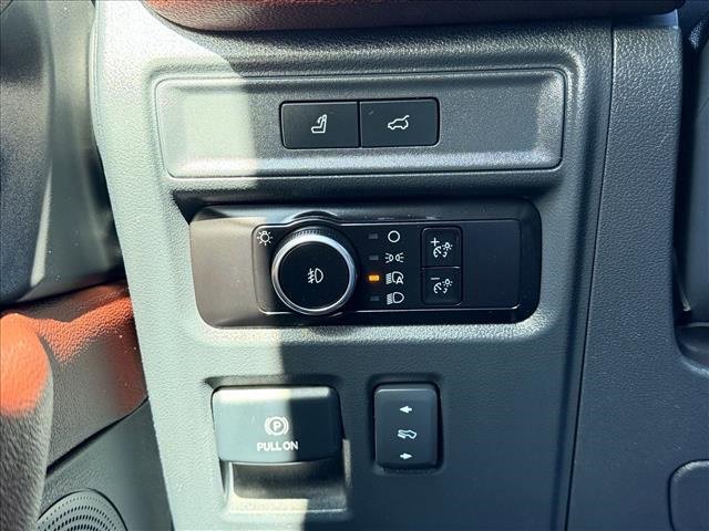 Used 2023 Ford Expedition Max Limited image 21