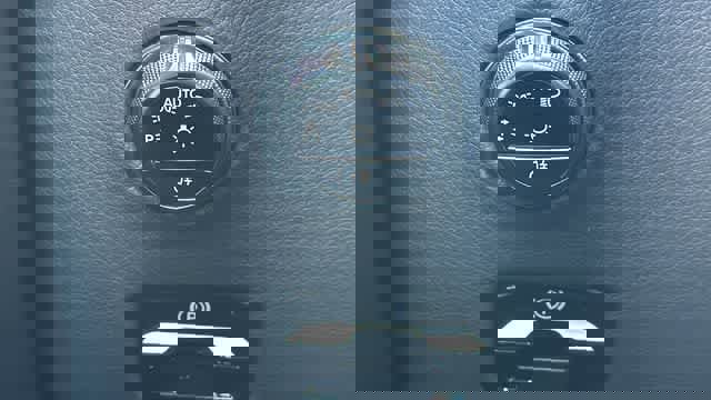 Certified 2025 Mercedes-Benz GLC 300 4MATIC image 17