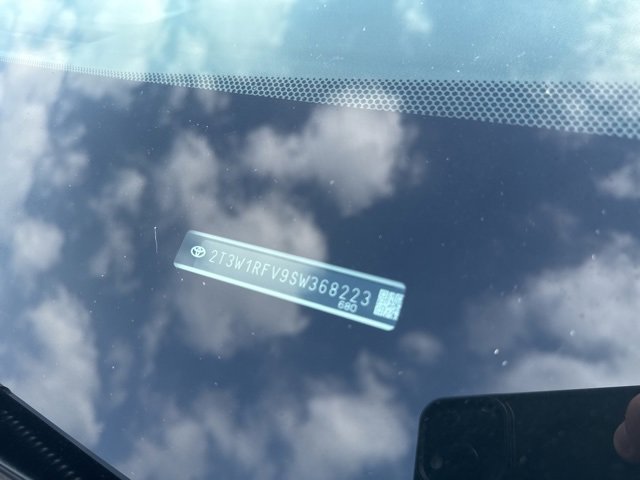 Used 2025 Toyota RAV4 XLE image 21