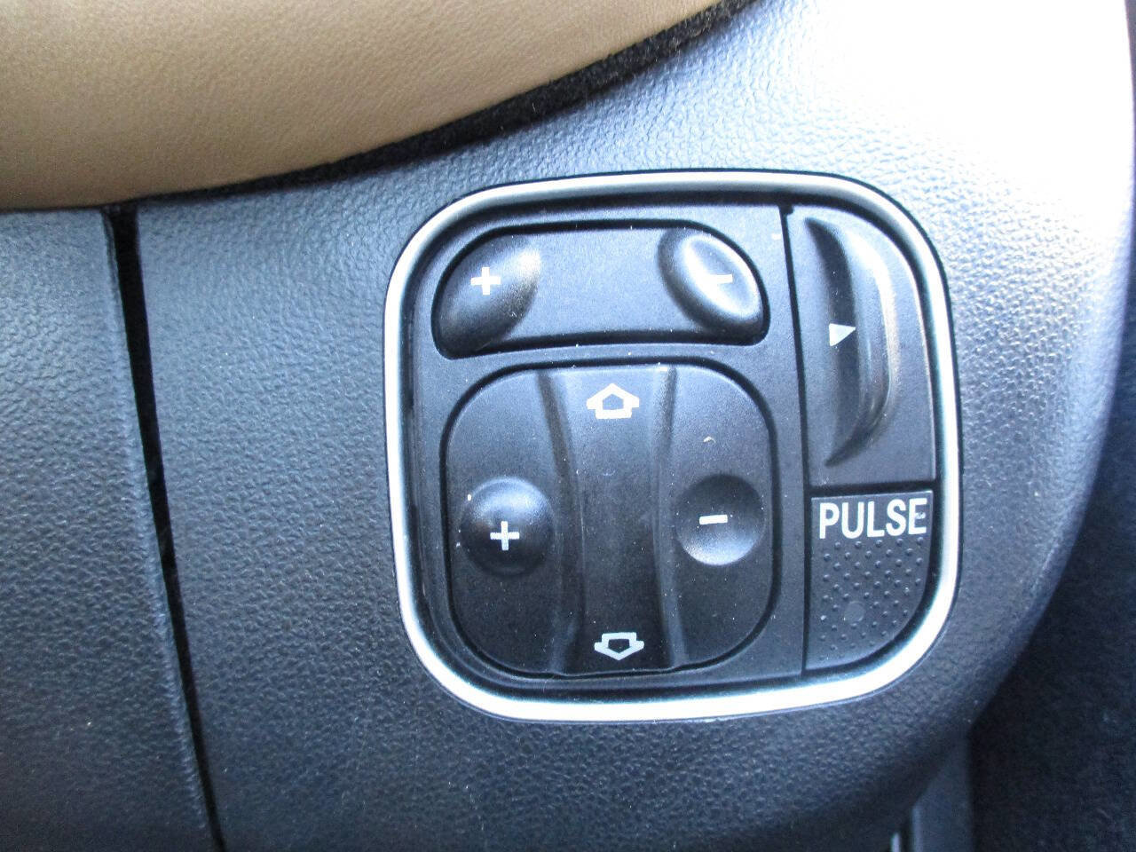 Used 2007 Mercedes-Benz SL 550 image 25