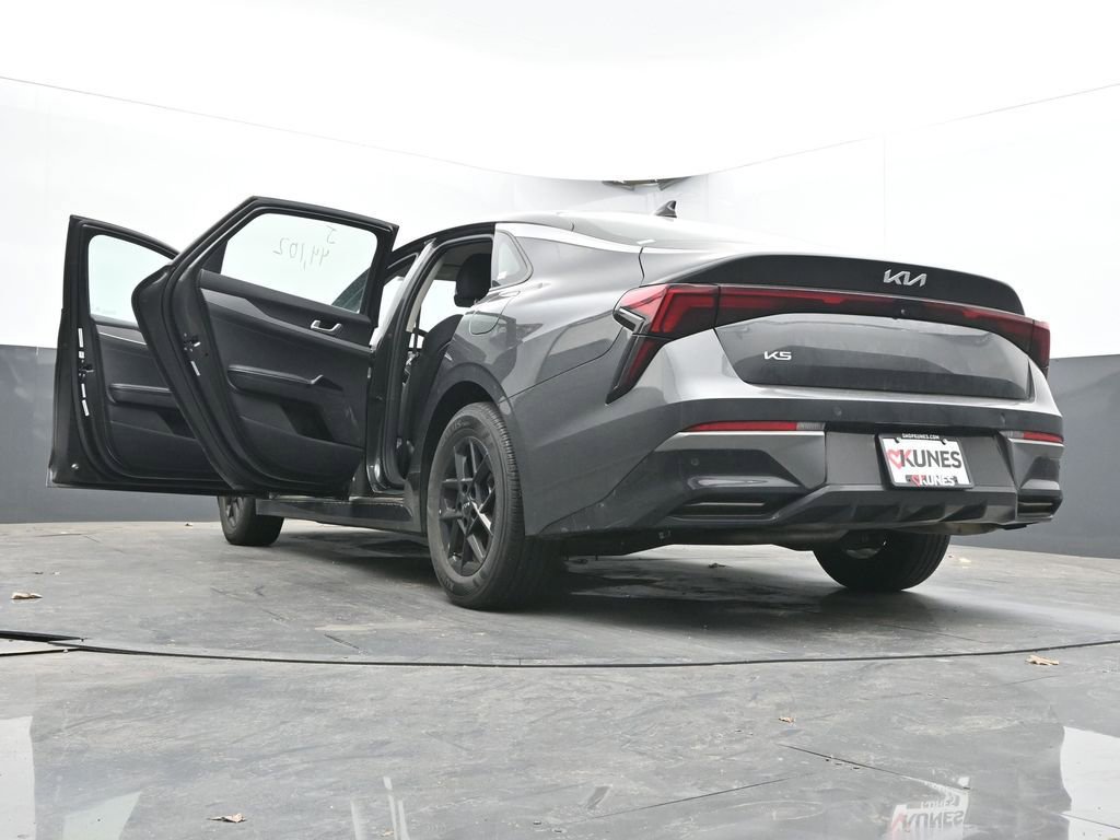 Used 2025 Kia K5 LXS FWD image 71