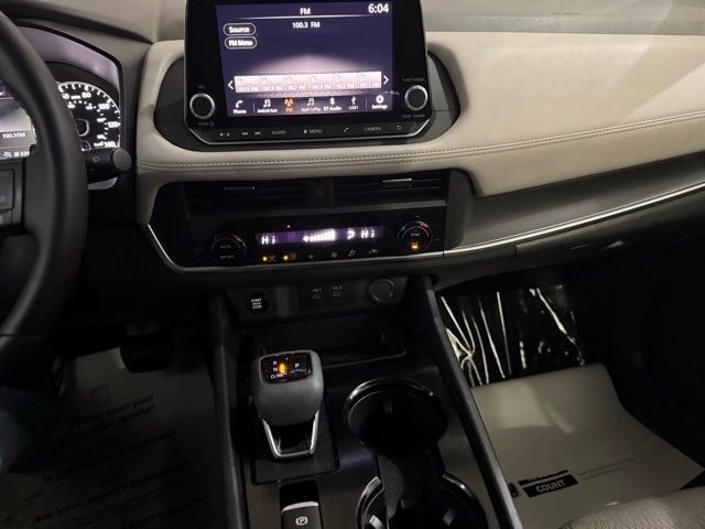 Certified 2025 Nissan Rogue SV image 20