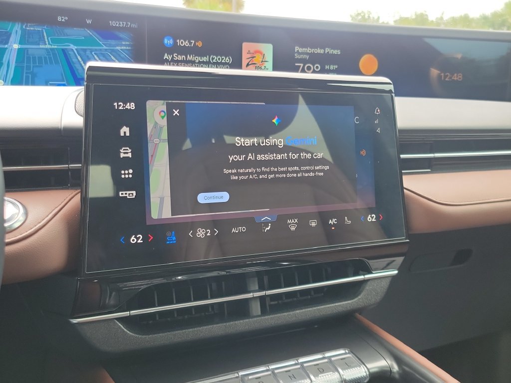 Certified 2026 Lincoln Nautilus Reserve AWD/4WD image 25