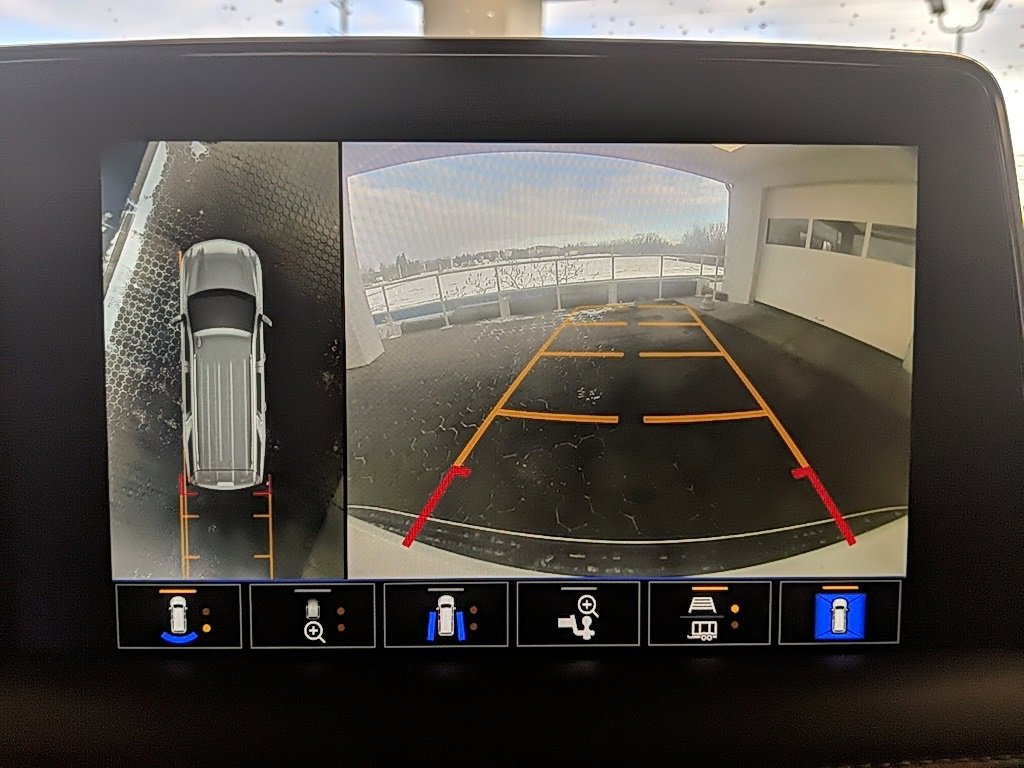 Used 2022 Chevrolet Tahoe Z71 w/ Z71 Off-Road Package image 24