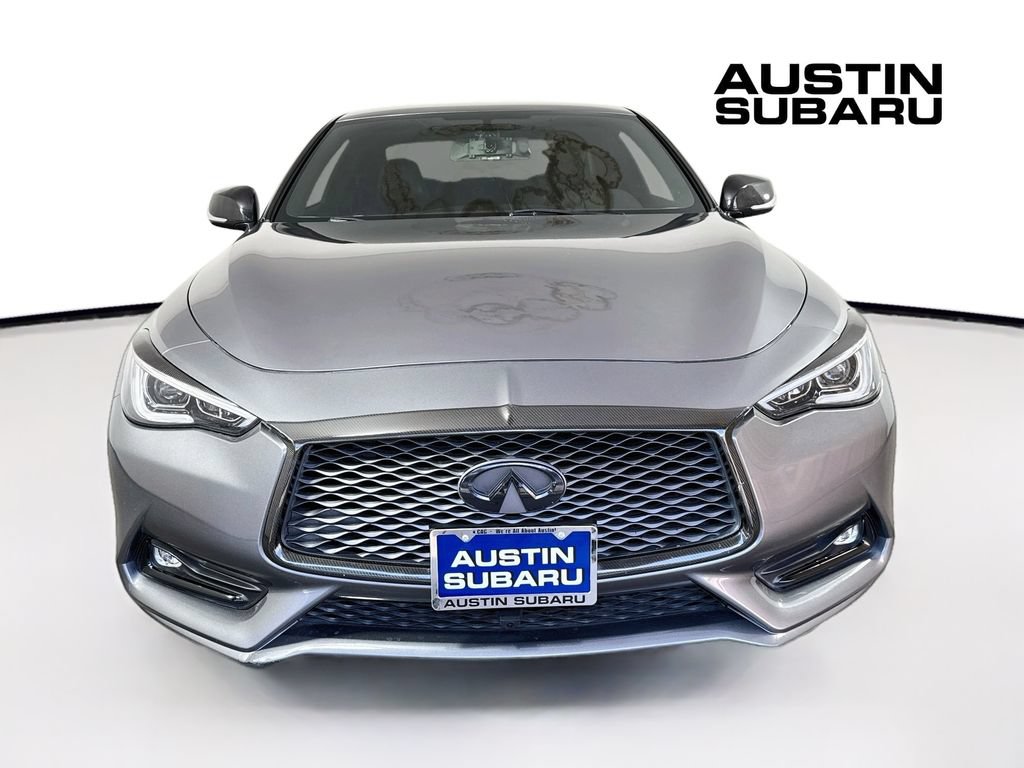 Used 2017 INFINITI Q60 Red Sport 400 AWD/4WD image 2