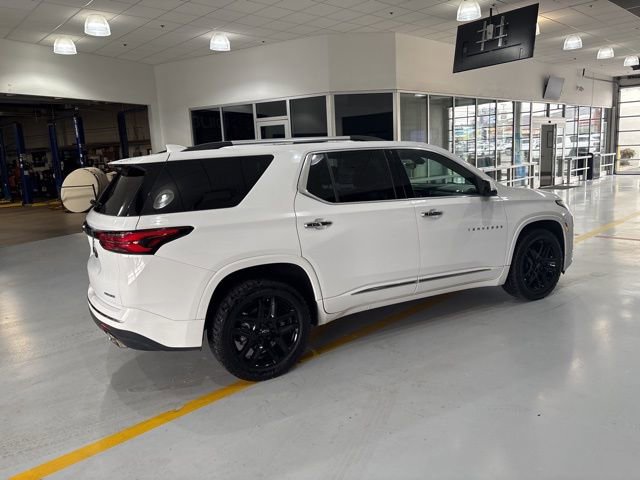 Used 2023 Chevrolet Traverse Premier image 9