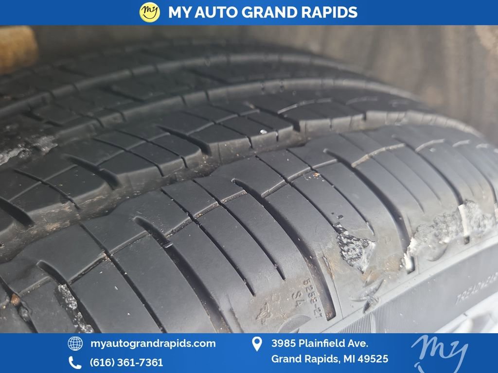 Used 2018 Mitsubishi Outlander SEL image 34