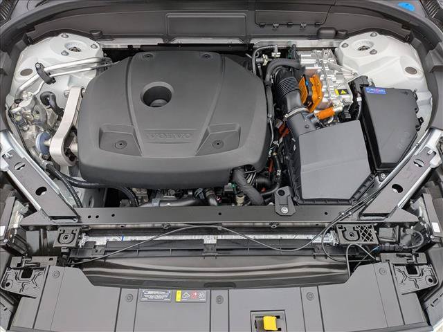 New 2026 Volvo XC60 T8 Plus w/ Climate Package AWD/4WD image 18