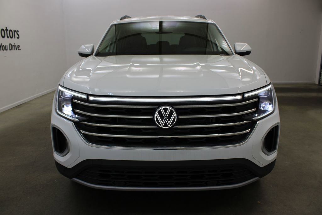 Used 2025 Volkswagen Atlas SE AWD/4WD image 7