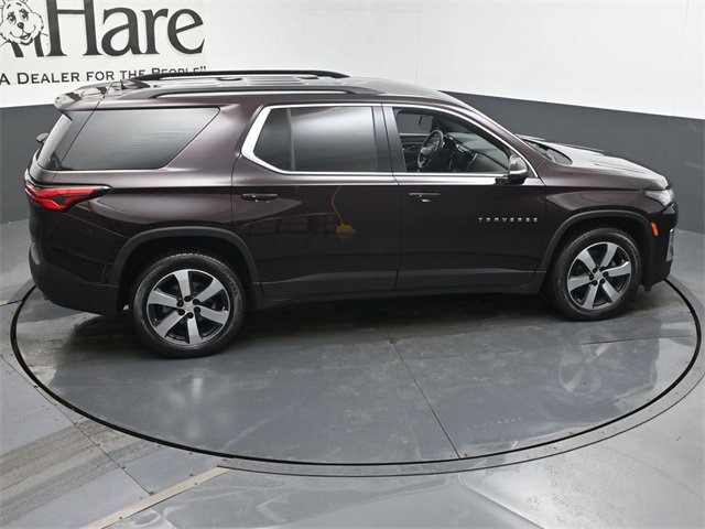Used 2023 Chevrolet Traverse LT w/ LT Premium Package image 38