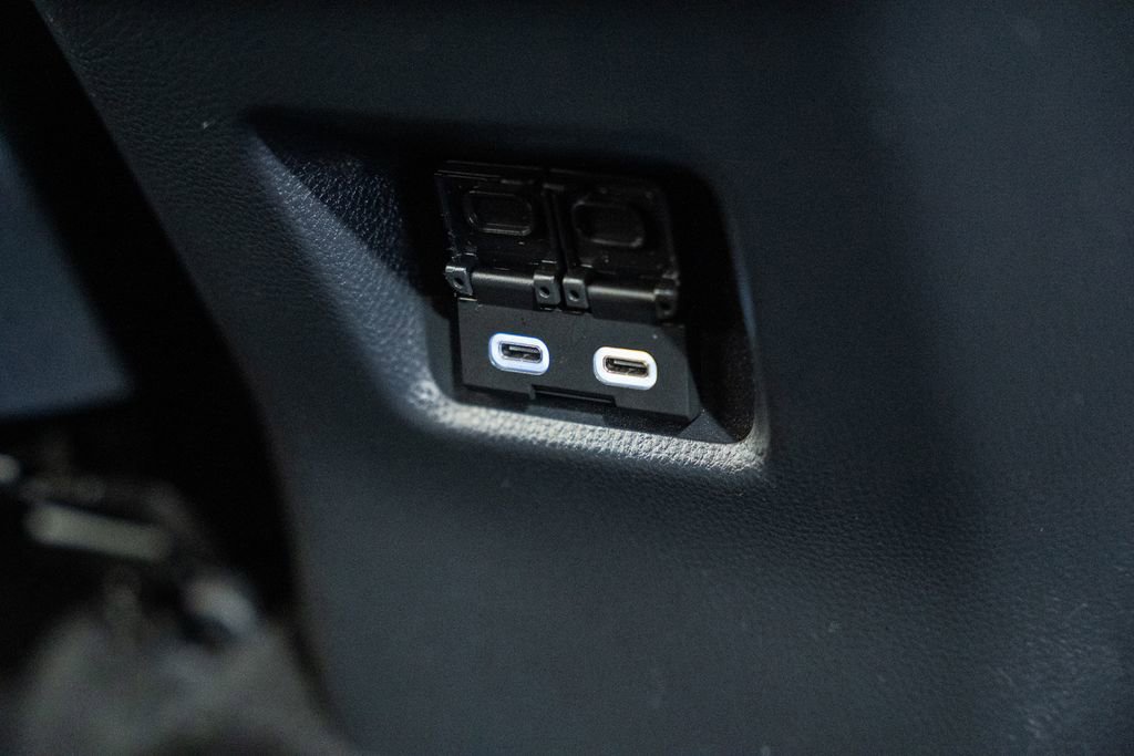 Used 2025 Toyota RAV4 XLE image 28