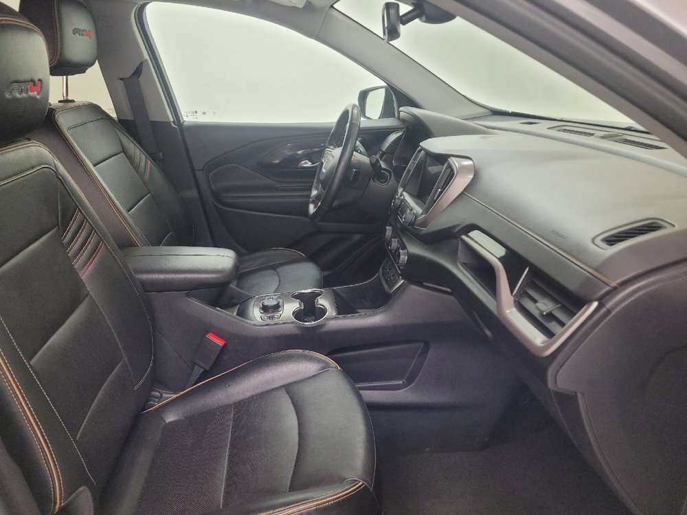 Used 2023 GMC Terrain AT4 image 21
