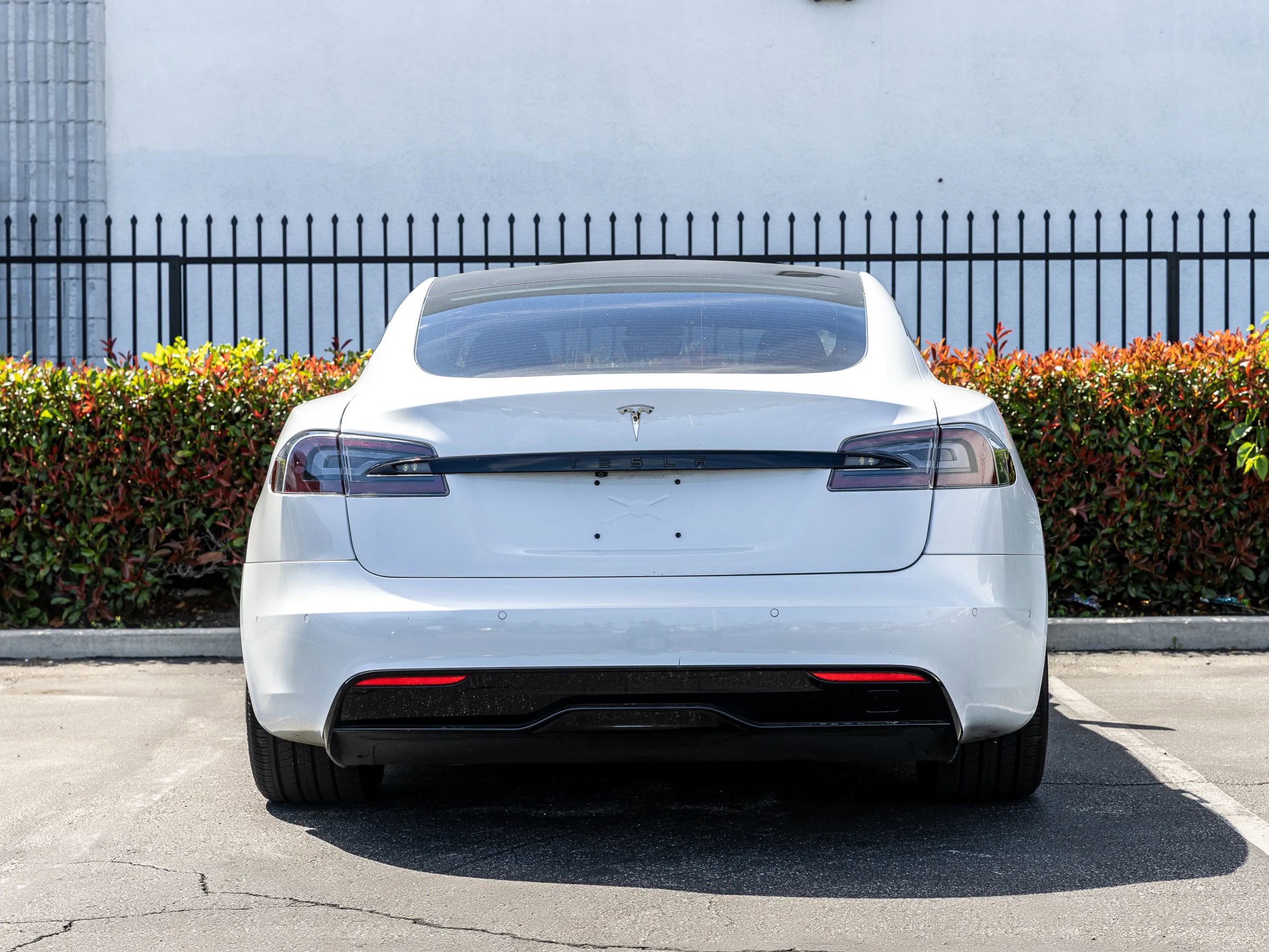 Used 2022 Tesla Model S Standard Range AWD/4WD image 8