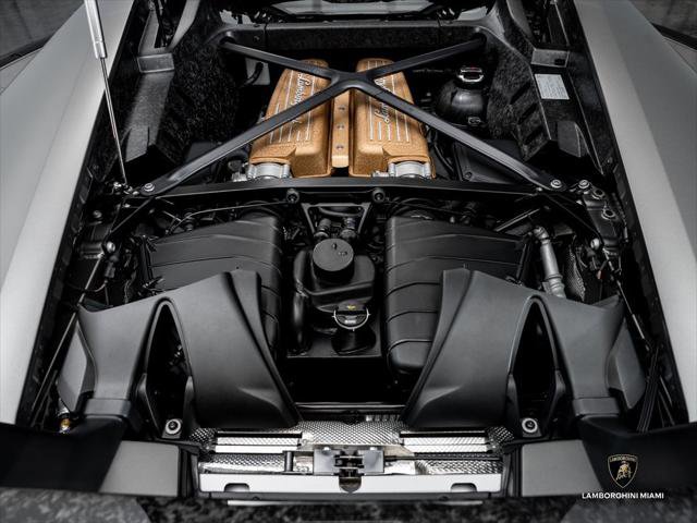Used 2018 Lamborghini Huracan Performante AWD/4WD image 19