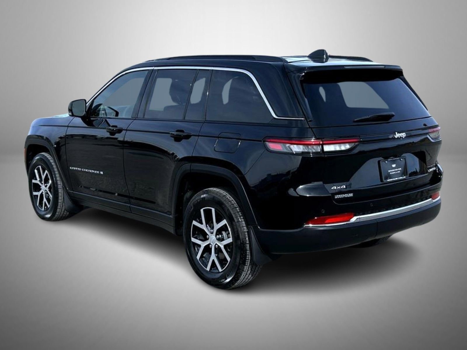 Used 2025 Jeep Grand Cherokee Limited image 7