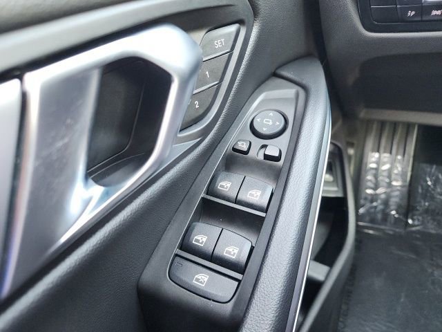 Used 2023 BMW 330i xDrive Sedan w/ Driving Assistance Package image 37