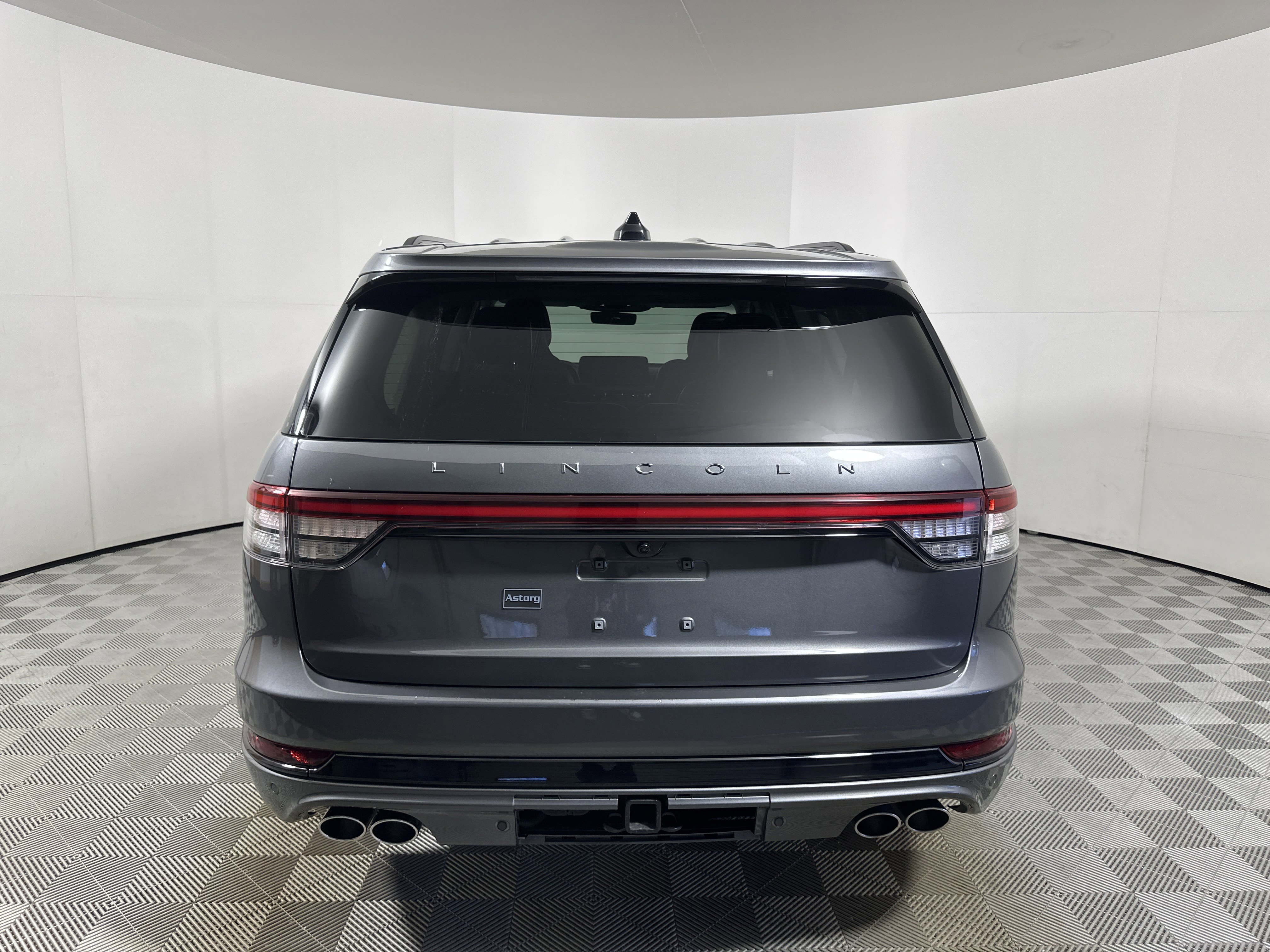 Used 2025 Lincoln Aviator Reserve w/ Equipment Group 201A image 6