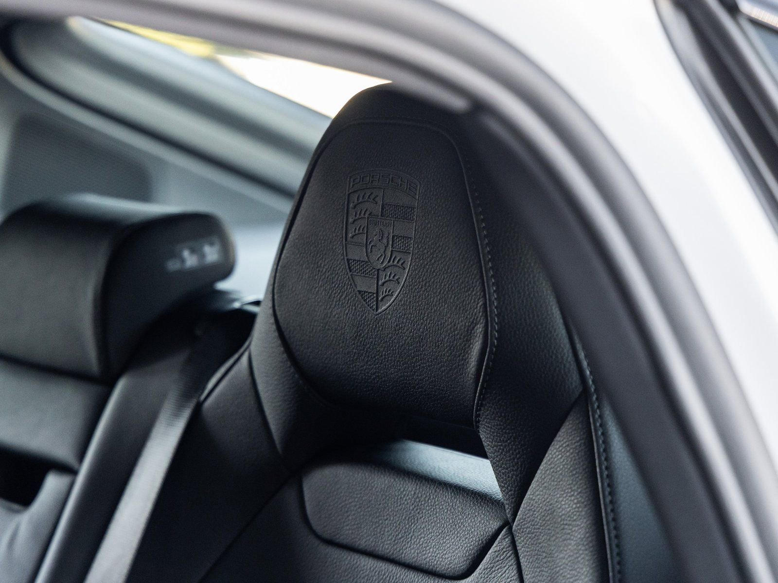 New 2026 Porsche Panamera 4 AWD/4WD image 36