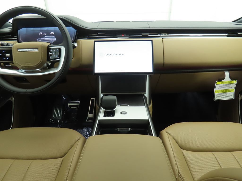 New 2026 Land Rover Range Rover SE image 13