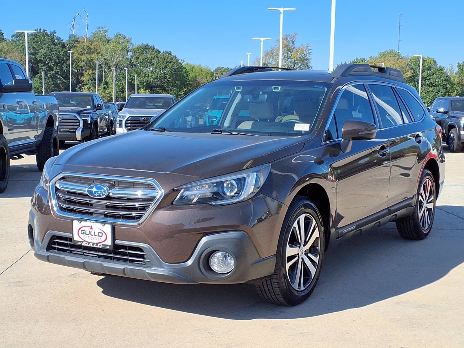 Used 2019 Subaru Outback 2.5i Limited AWD/4WD image 3