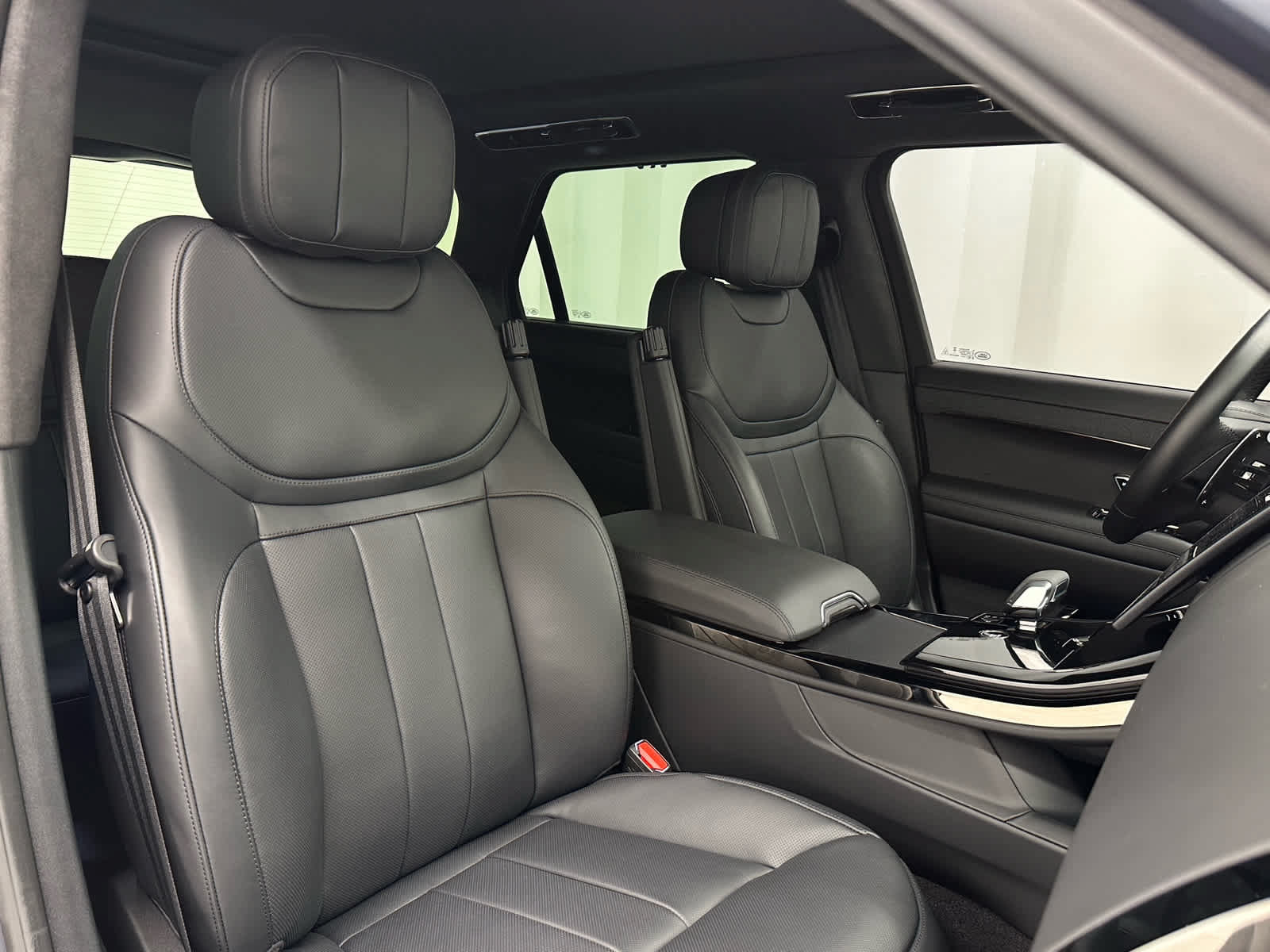 Used 2025 Land Rover Range Rover Sport Autobiography AWD/4WD image 18