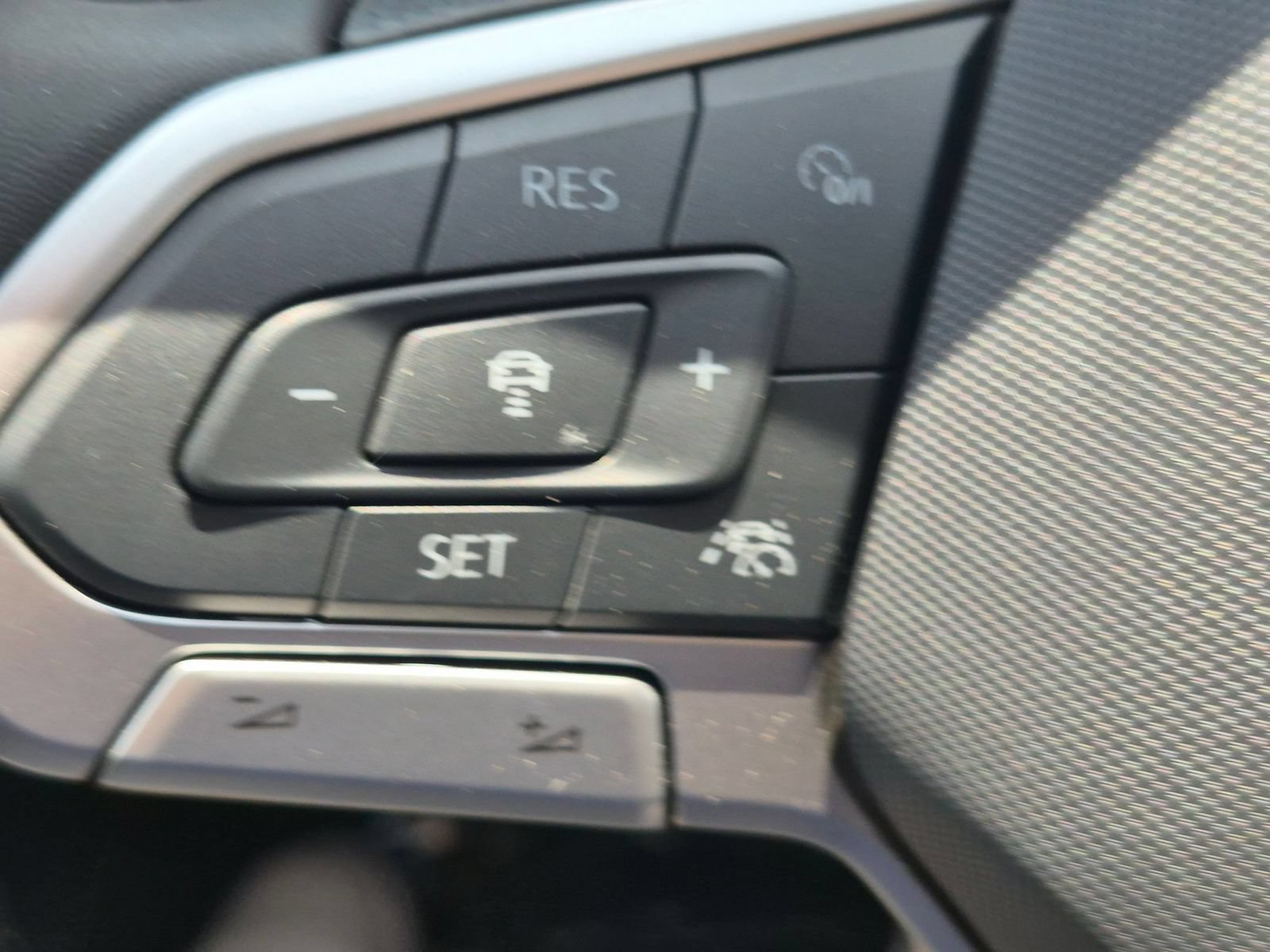 New 2026 Volkswagen Atlas Peak Edition AWD/4WD image 16