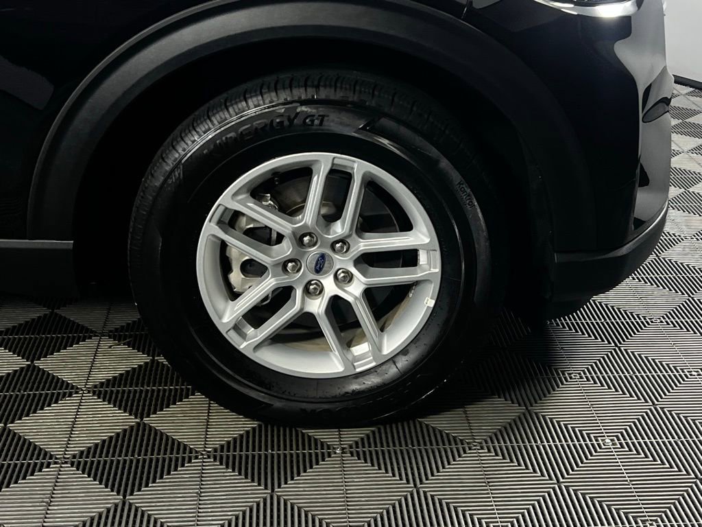 Used 2025 Ford Explorer Active image 11