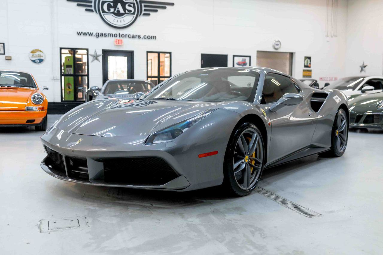 Used 2018 Ferrari 488 Spider image 13