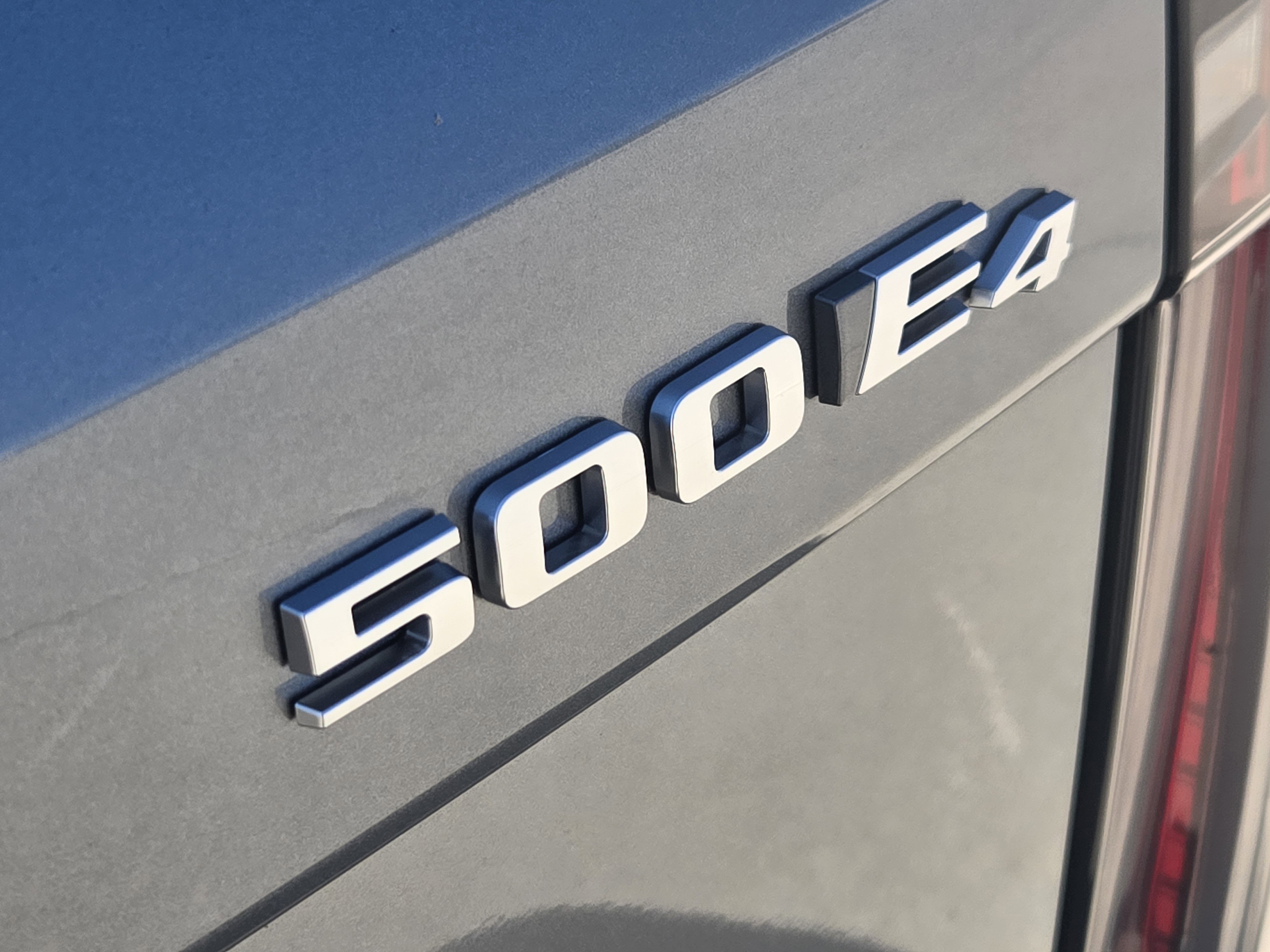 New 2025 Cadillac Optiq Luxury 2 image 7